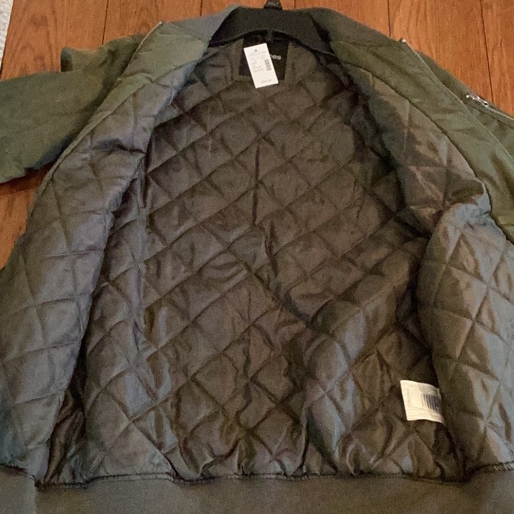Maurice’s olive green quilt lined jacket, NWT. Women’s size medium - Picture 9 of 12